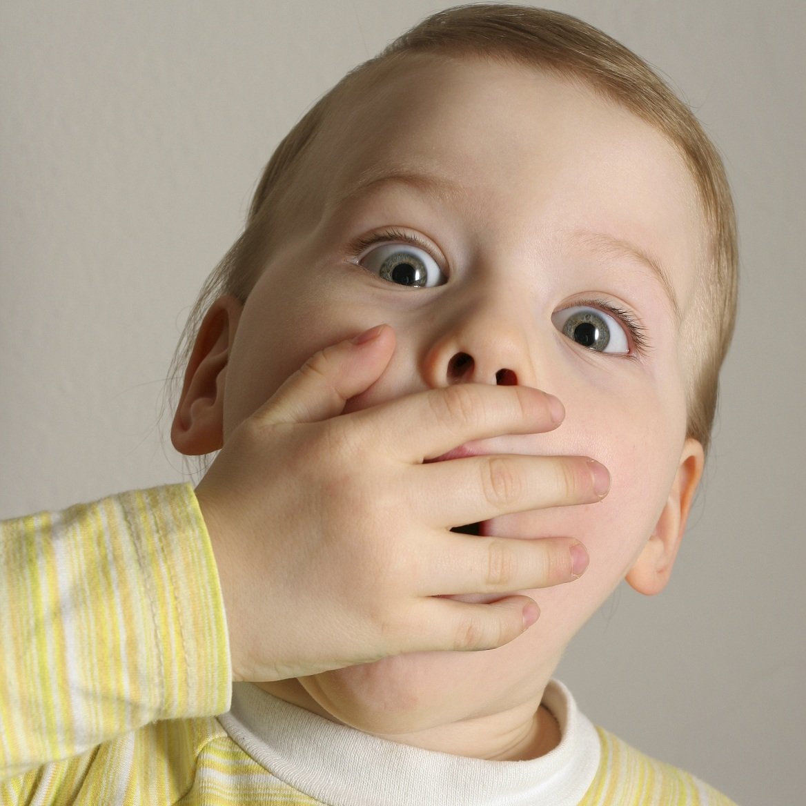 اسباب رائحة الفم الكريهة عند الاطفال الرضع , تخلصى من رائحه فم طفلك
